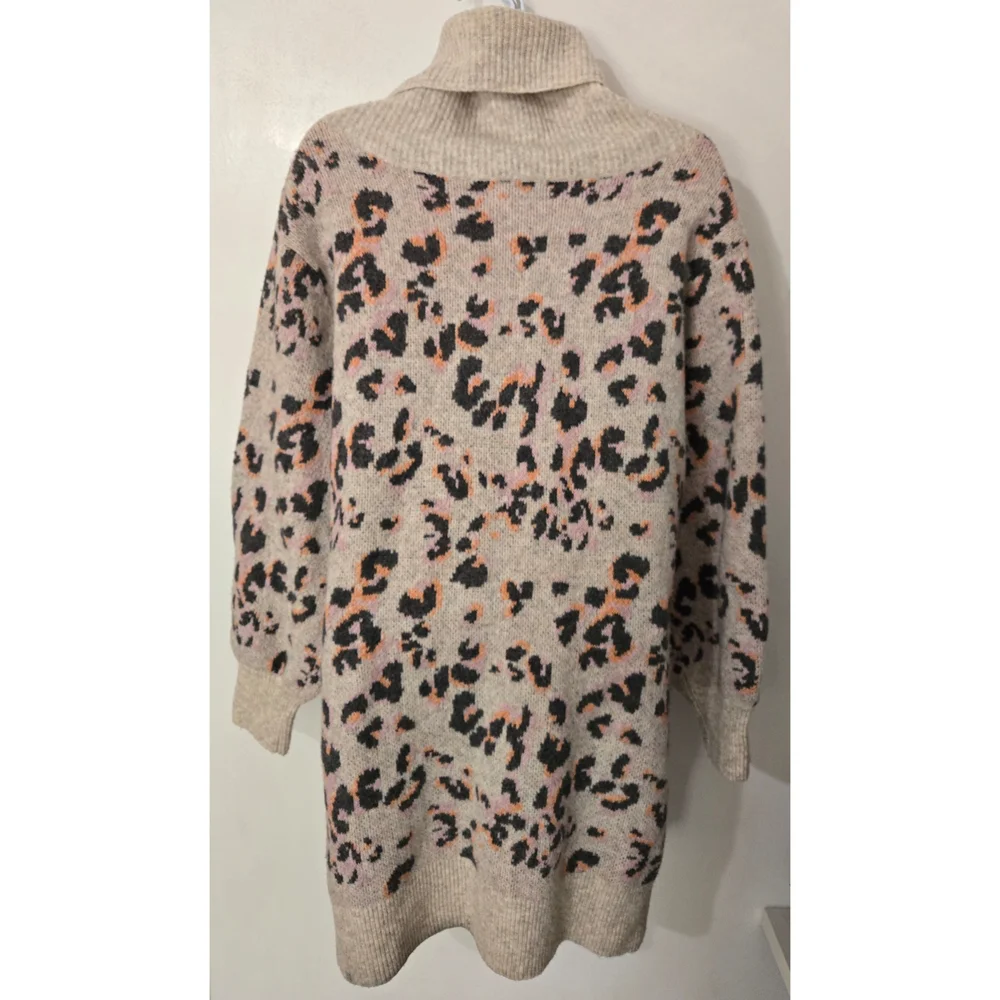 NWT Anthropologie Women's Leopard Print Sweater Size Medium - Picture 10 of 12